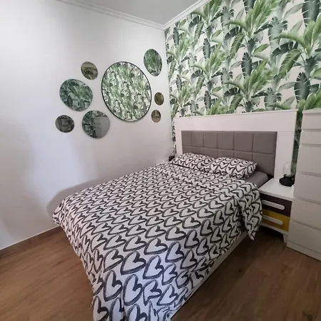 With Pool & Balcony Less Than 10min Walk To Playa Del Cura