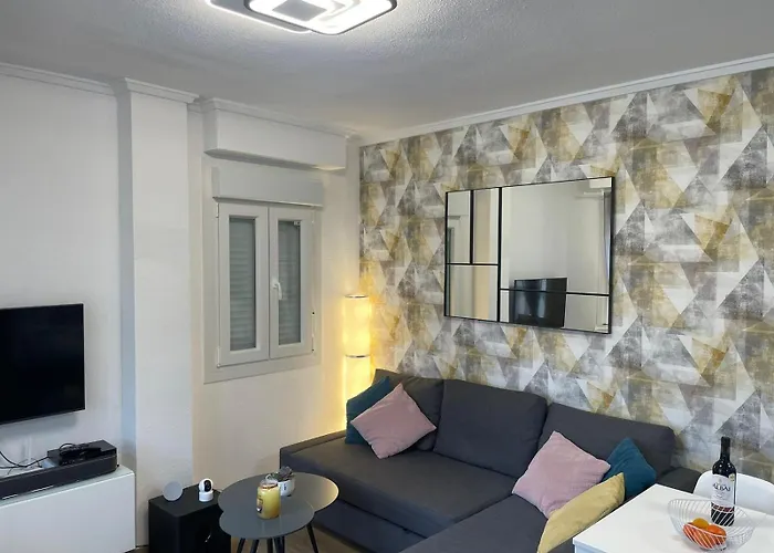 With Pool & Balcony Less Than 10min Walk To Playa Del Cura