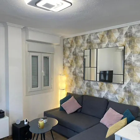 With Pool & Balcony Less Than 10min Walk To Playa Del Cura